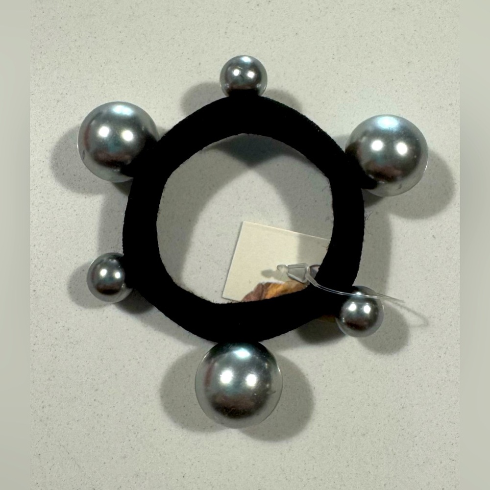 BLACK and pearl hair tie. *Brand New*